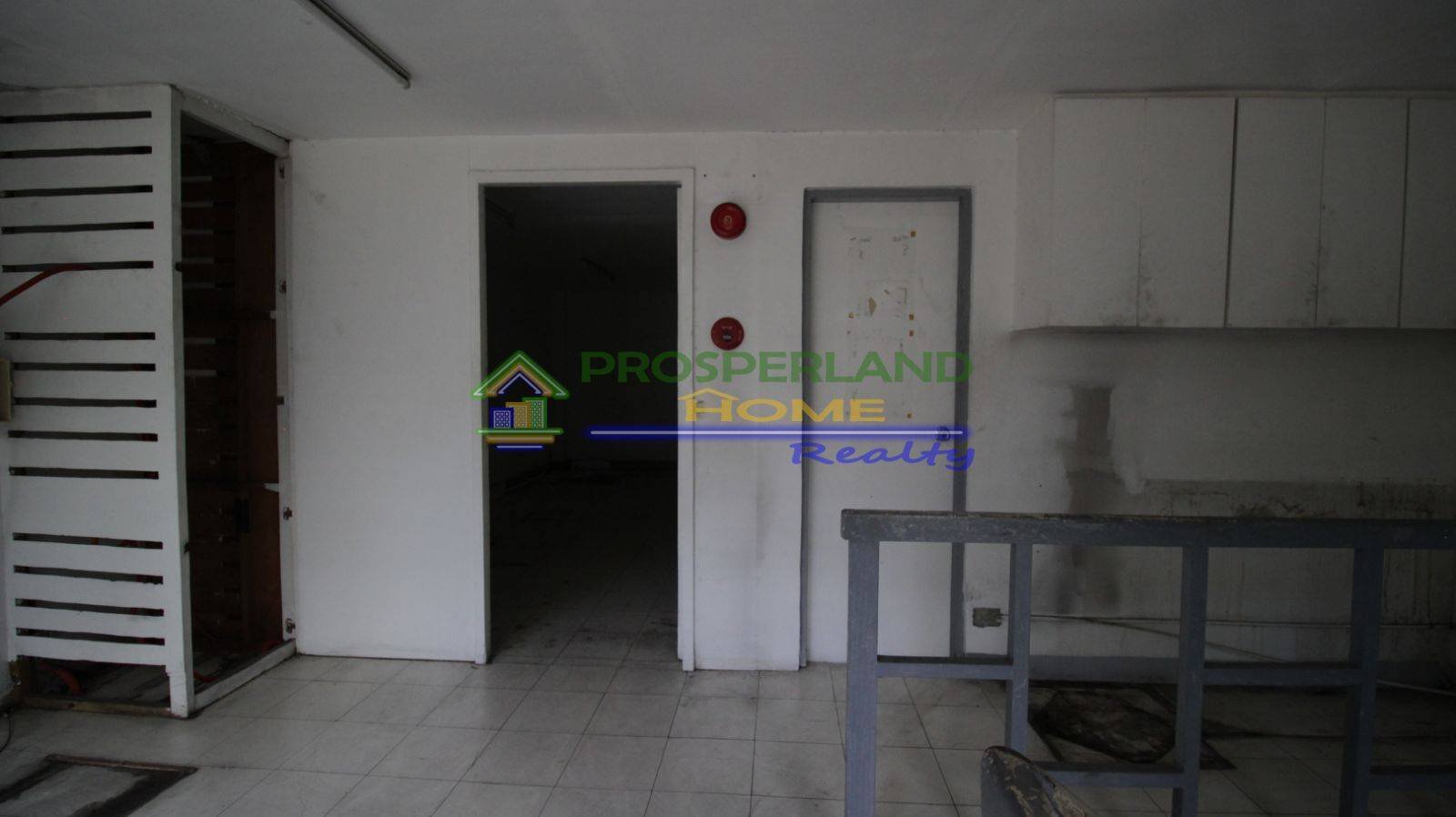 0-02-06-43a7f7b94493fbe2956d738aacb959a43e5932f1666bb4cfc998cb8dfb0b210d_556a9662fa561f40-min