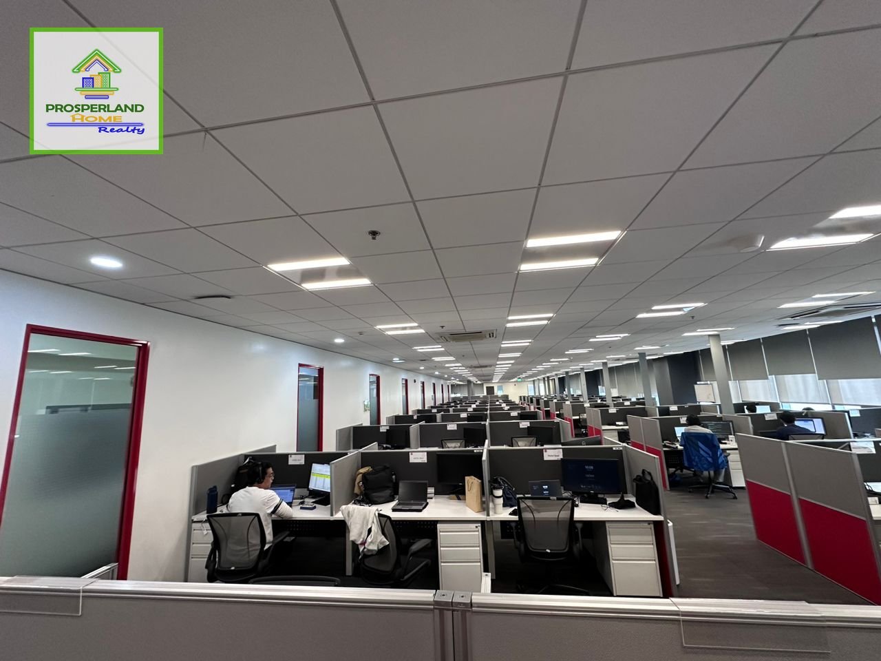 Copy of WhatsApp Image 2024-06-11 at 10.21.55_7e7703b3