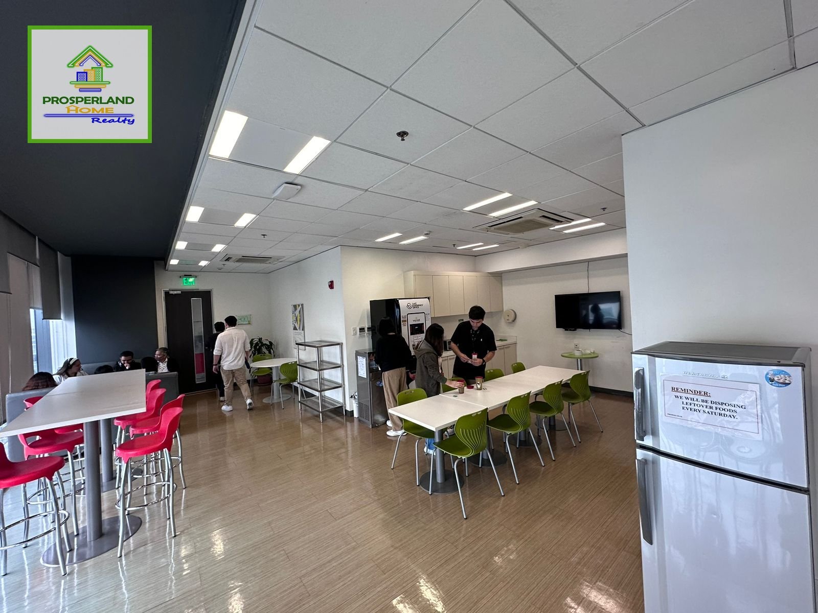 Copy of WhatsApp Image 2024-06-11 at 10.21.57_800faa06