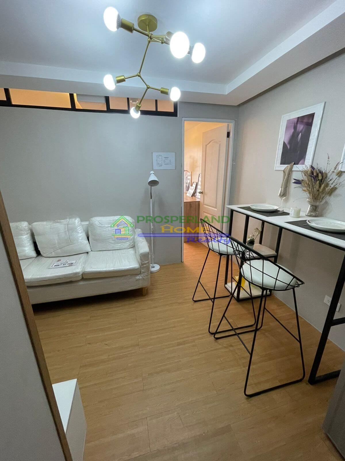 1BR Dress Up Unit 1
