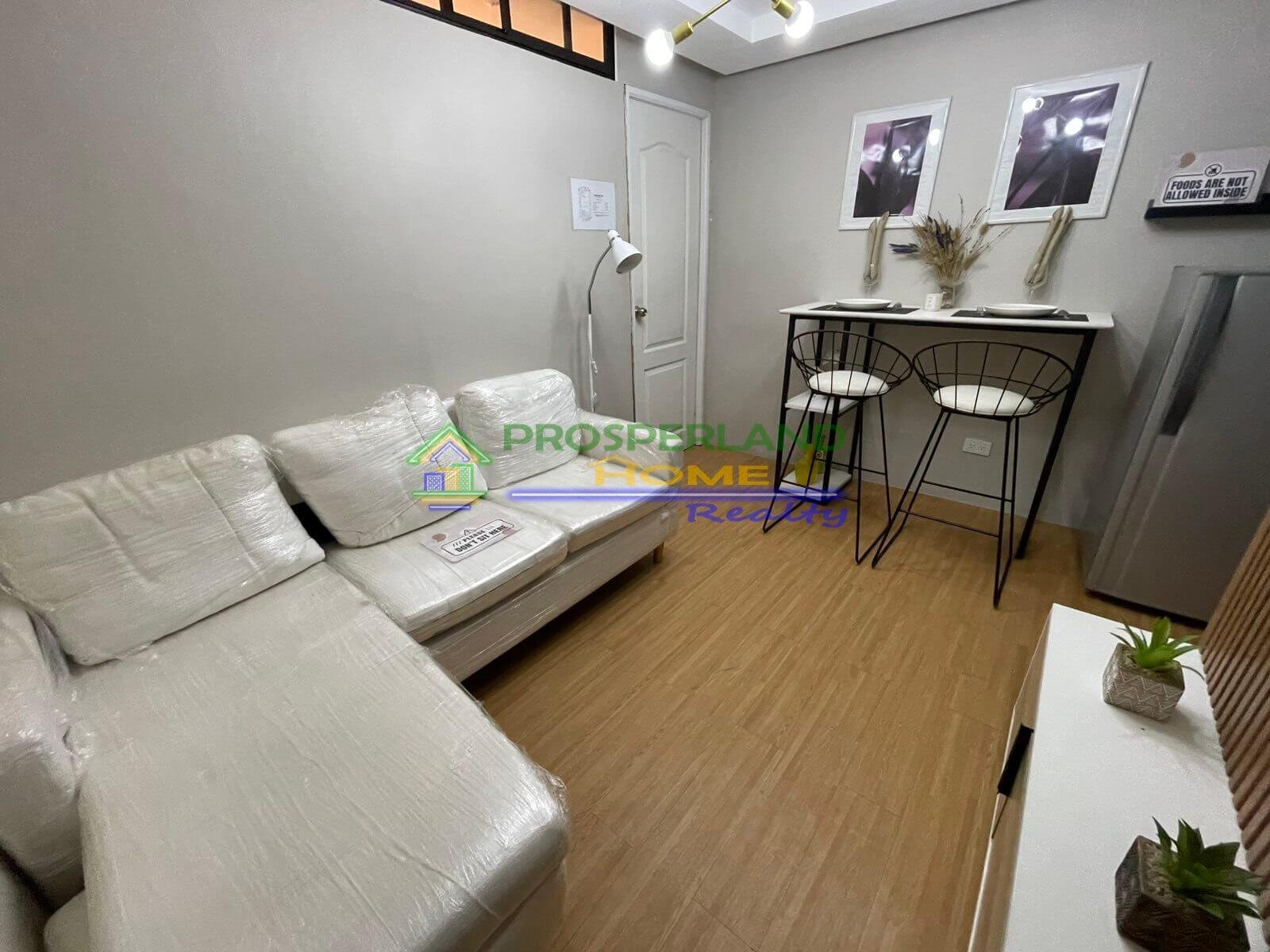 1BR Dress Up Unit 5