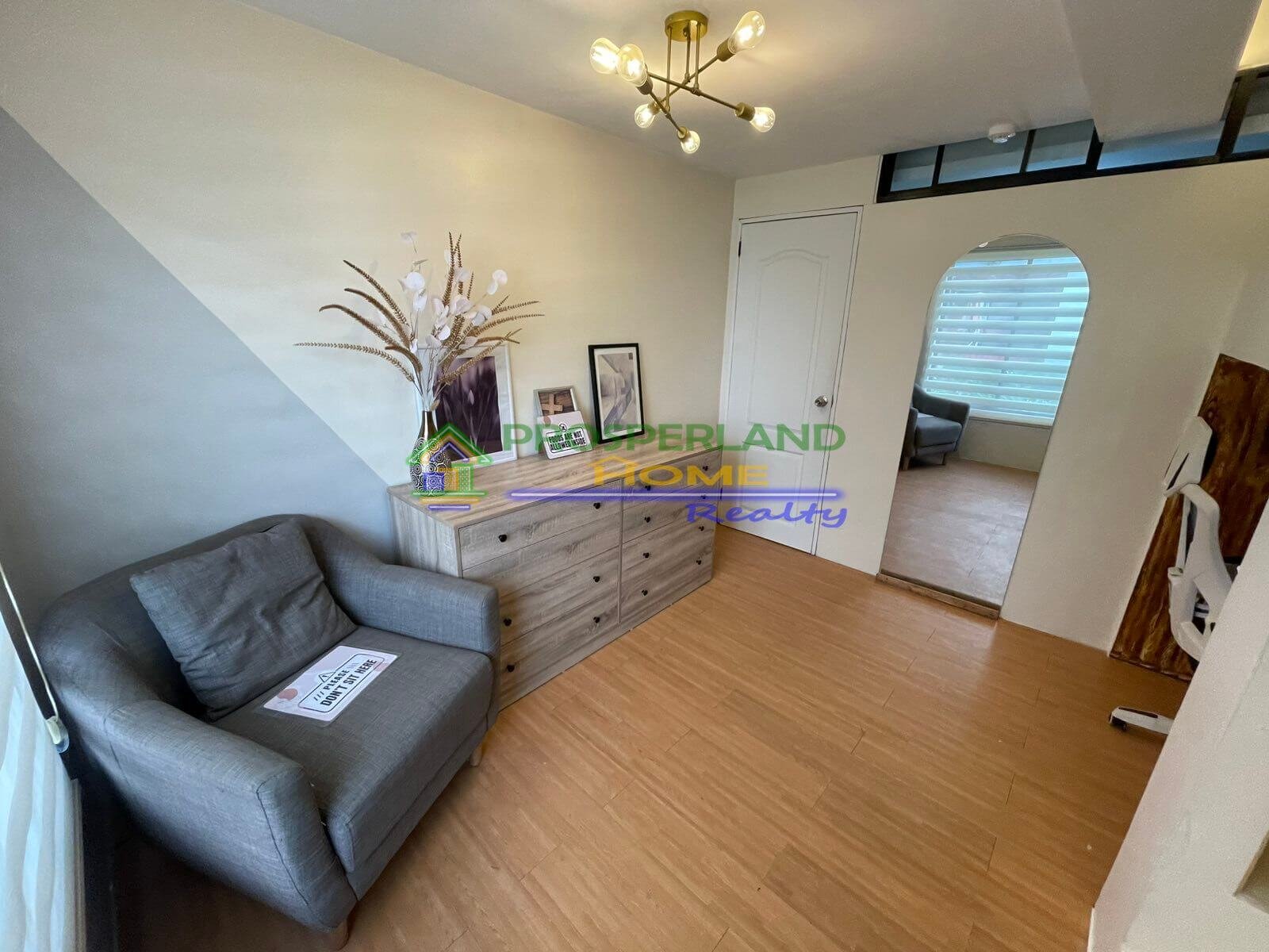 1BR Dress Up Unit 9