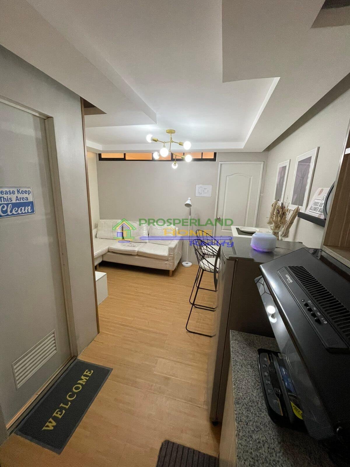 1BR Dress up Unit 2