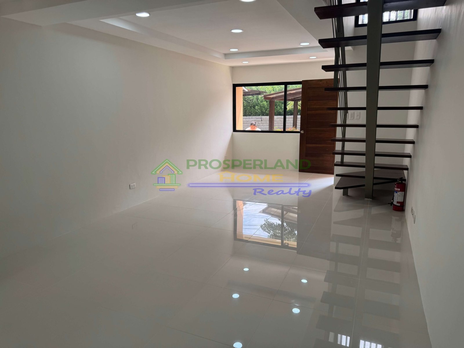 6 - GF Living Area 5