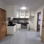 805d0ea5-bb28-4c4f-9bce-4f9386579441