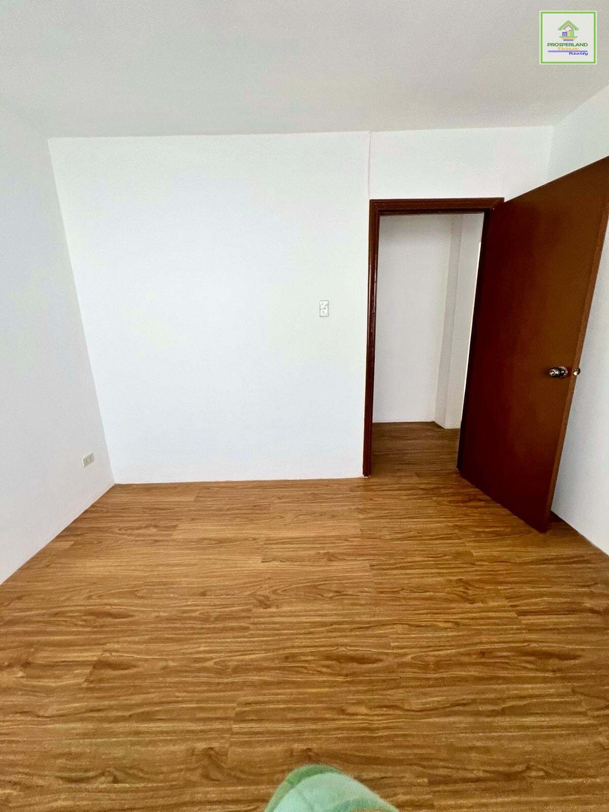 b340e64d-25ff-4e19-93aa-aeb332ff3e32