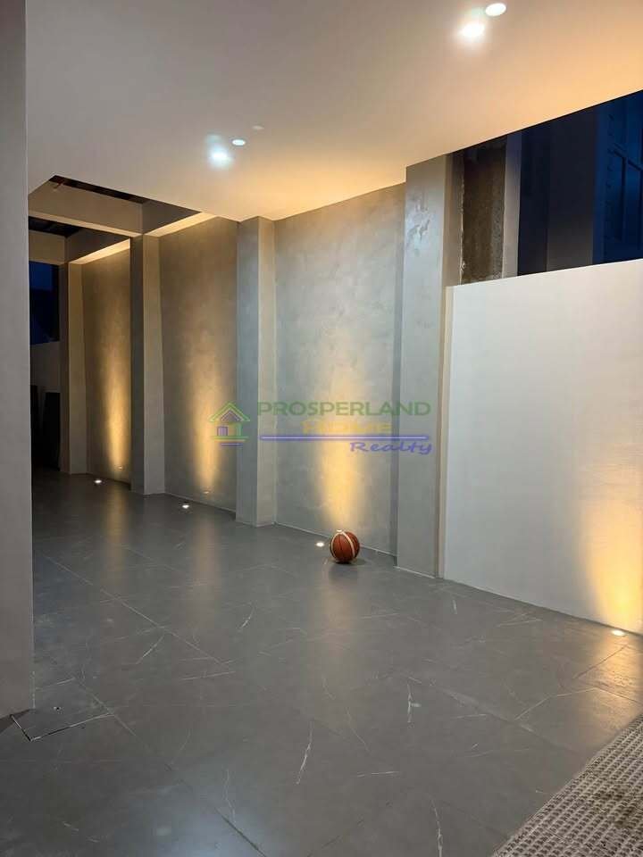 546609937_1980098232741187_8157587067030046767_n