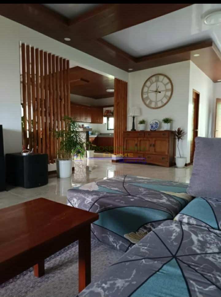 589355123_2067687373976085_2330335276159994295_n