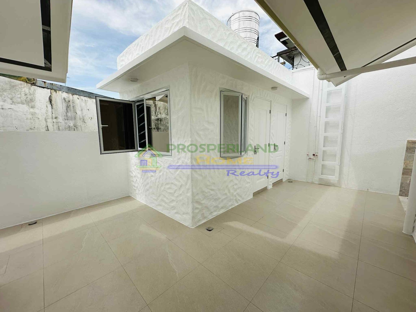 8df4e19d-b36a-4295-b936-ad0fd6903d8b