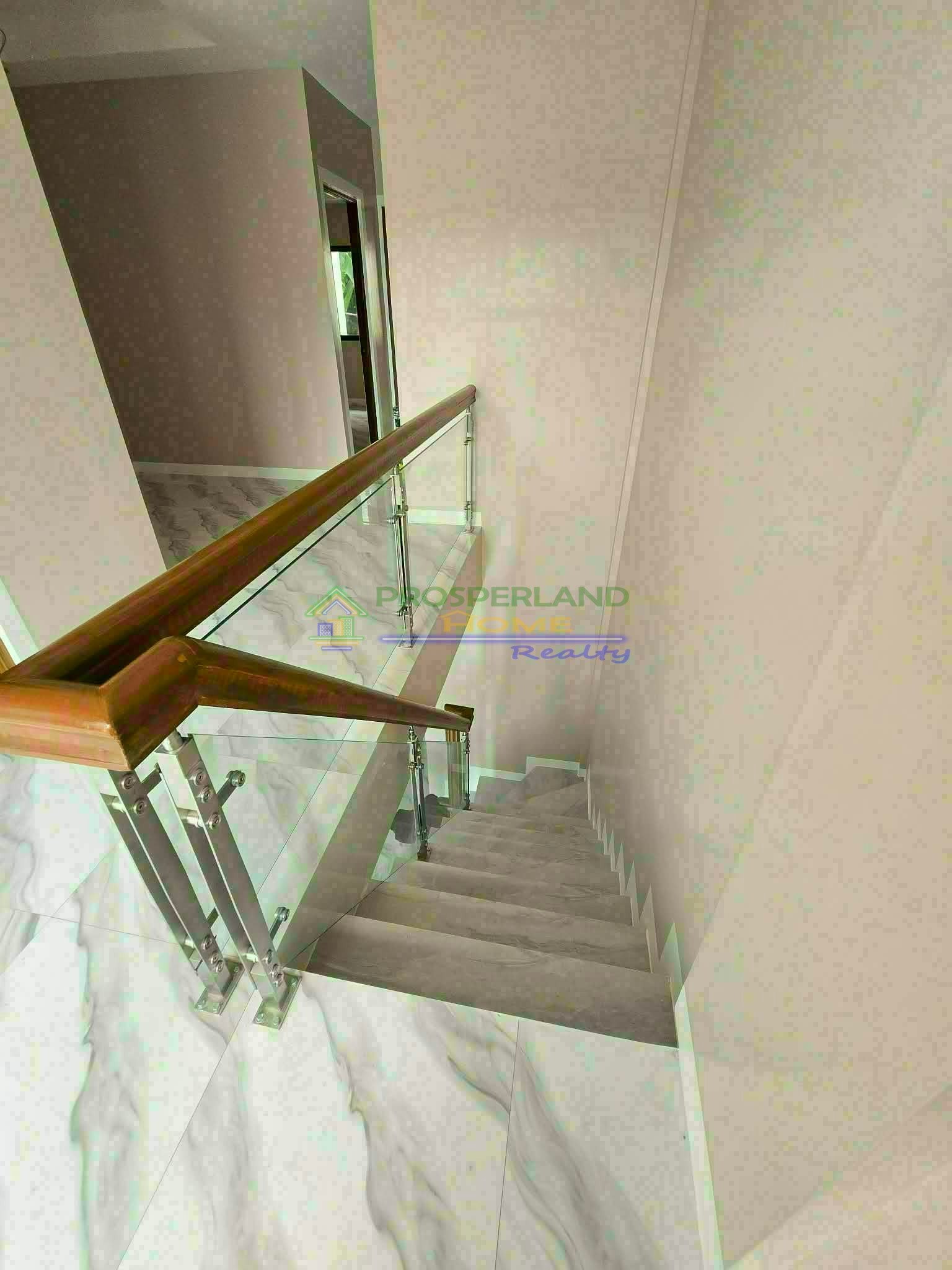 a3d36bfe-30a0-4250-9521-a78086c51217