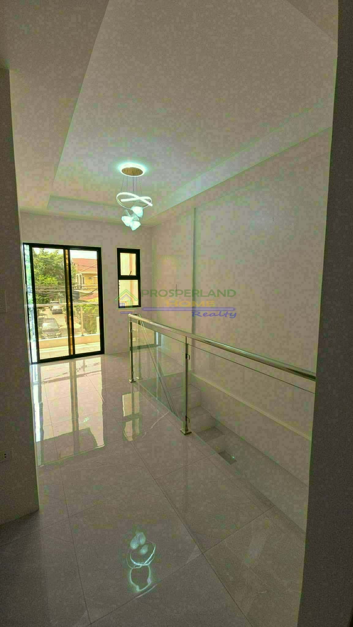 d47122ac-bdd3-41a1-938d-d31e4d733846